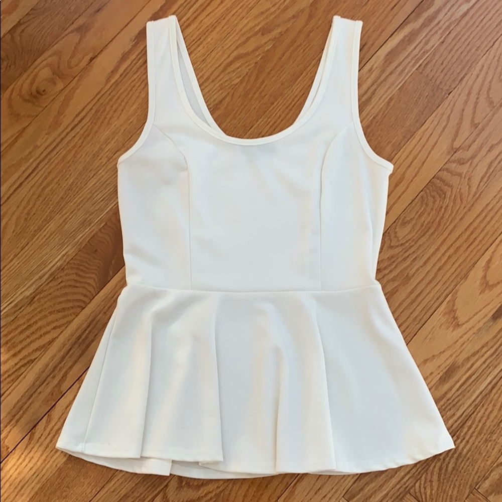 Green Envelope Sleeveless White Peplum Top